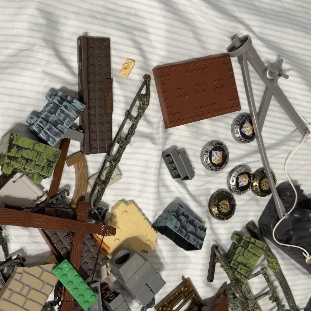 HUGE LOT - Mega Bloks Pirates